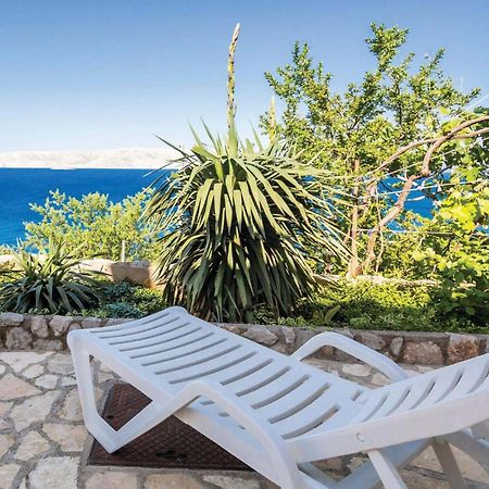 Stunning Apartment In Senj With House Sea View Dış mekan fotoğraf